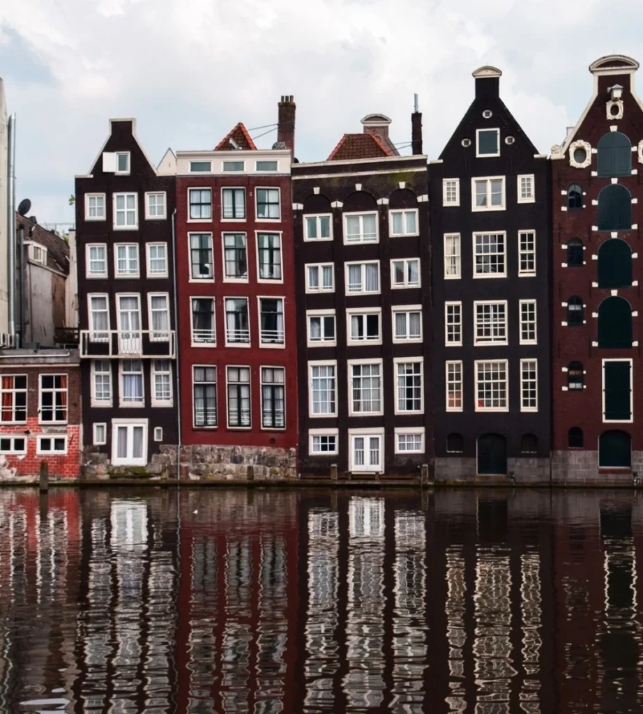 Amsterdam w rankingu najlepszych miast do życia dla obcokrajowców zdjecie amsterdam