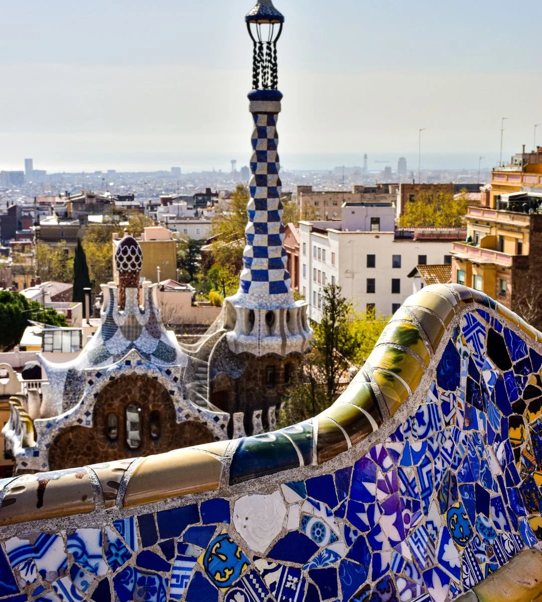 pięć miast które warto odwiedzić przed trzydziestką Foto: Barcelona