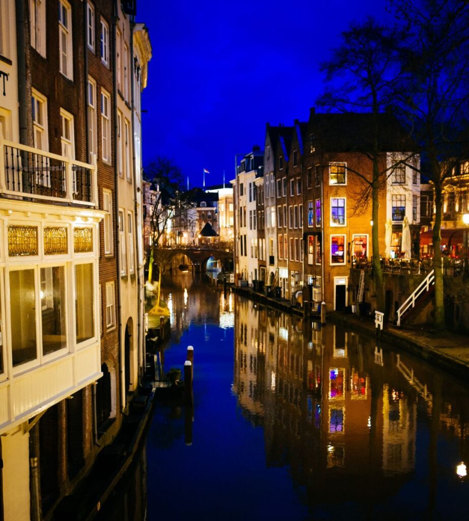 holenderskie miasto bez tłumów i wysokich cen Foto: kanały w Utrechcie