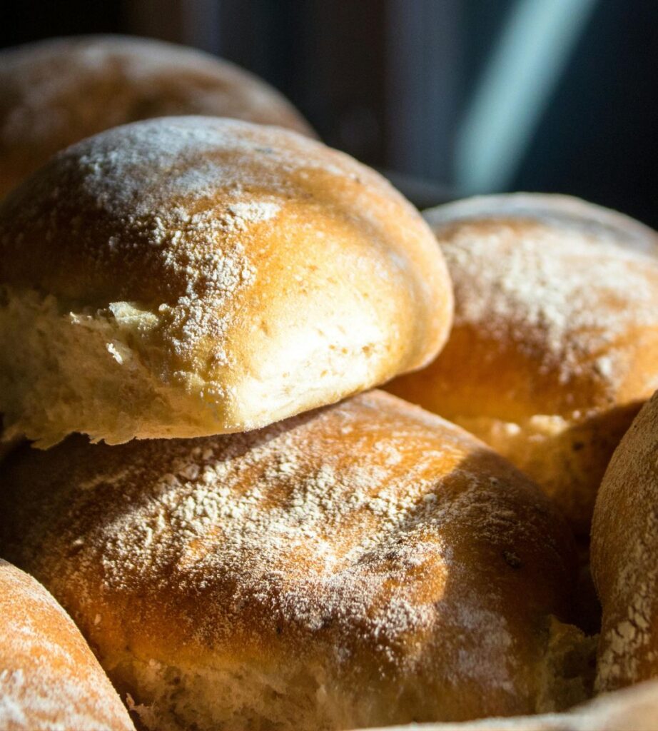 Ile zarabia piekarz w Holandii w 2026