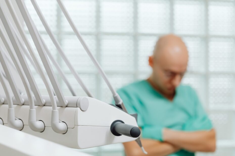 Mężczyzna zmarł po zabiegu dentystycznym pod pełną narkozą