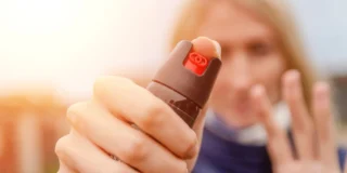 Legalizacja sprayu pieprzowego: Kobiety potrzebują ochrony