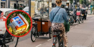 Tajemnicze skrzynki na ulicach Amsterdamu