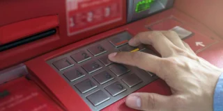 Maksymalna kwota wypłaty z bankomatu w Holandii